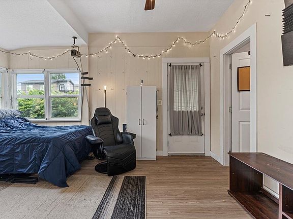 5th image of 46028 King Ave