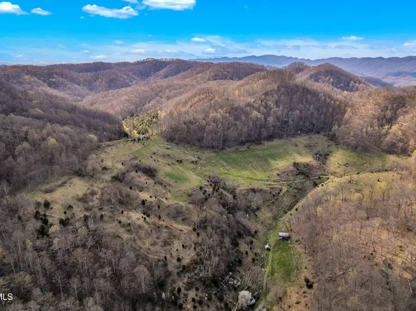 736 Shelleys Rd, Bristol, VA 24202