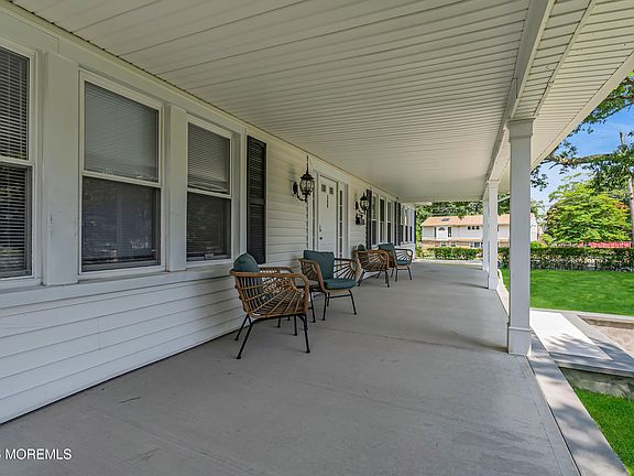 2nd image of 309 Cedar Ave