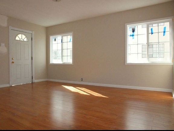3rd image of 2265 W Carson St APT A