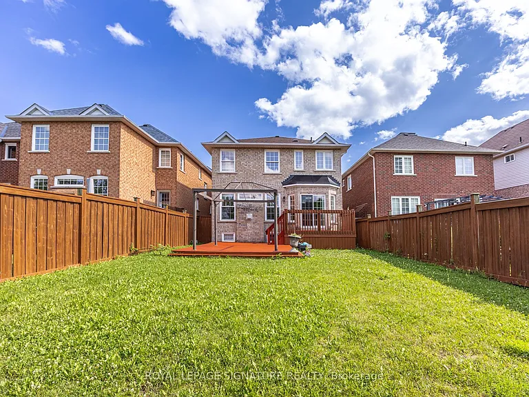 44 Selby Dr — Photo 47
