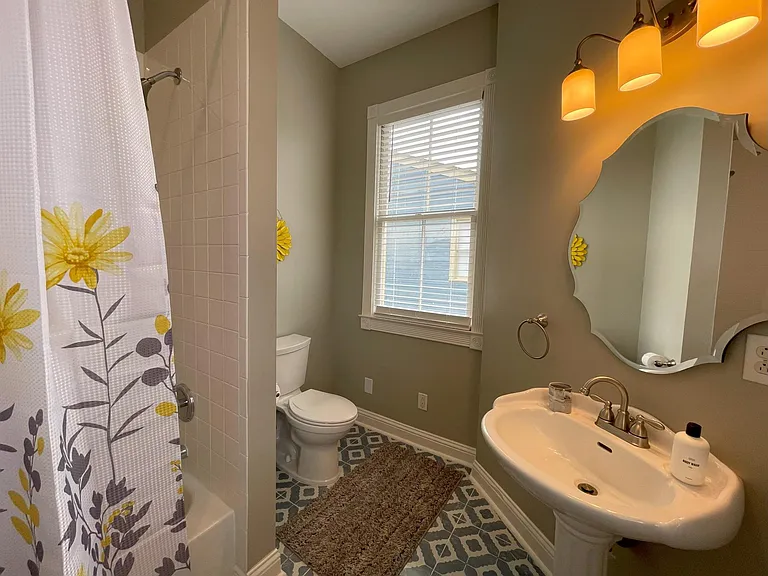 501 Blair St — Photo 32