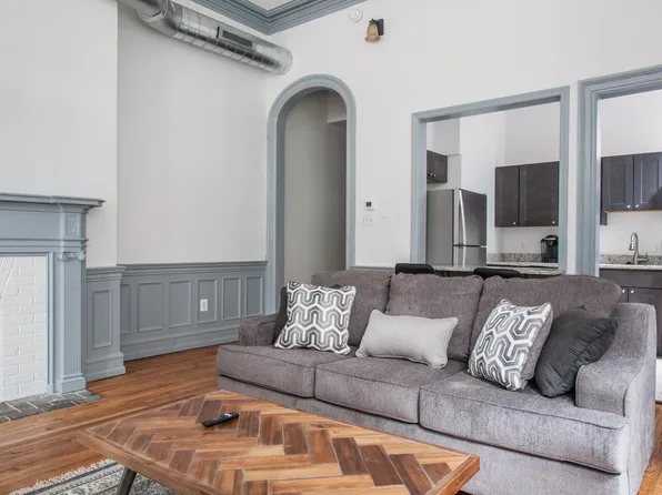 2031 Chestnut St APT 2R, Philadelphia, PA 19103