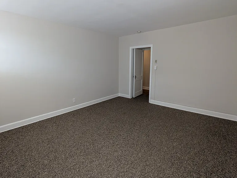 25 N 18th St #C-2 — Photo 17