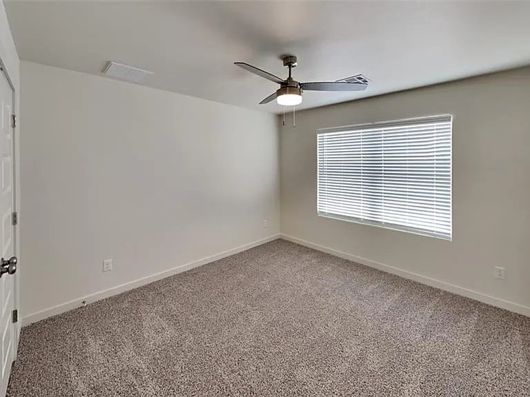 8909 NW 109th Ln — Photo 16