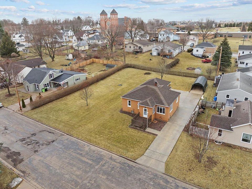 1st image of 440 Forest STREET