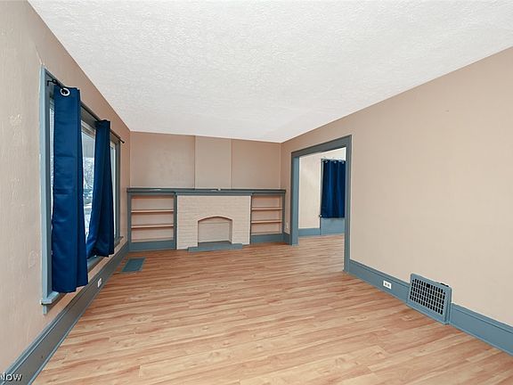 5th image of 77 W Mildred Ave