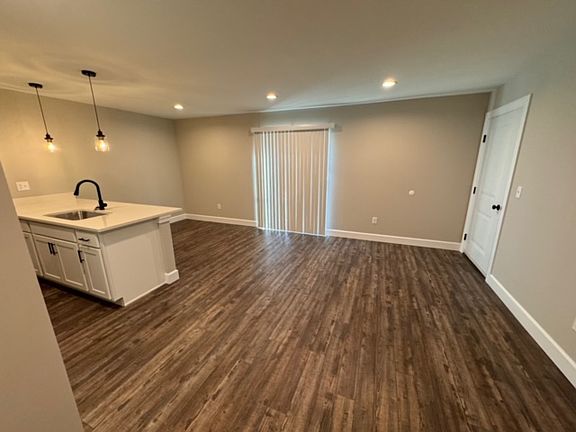 5th image of 5 Washington St #101