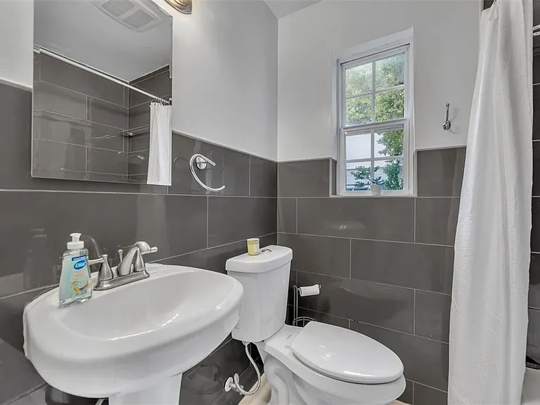 612 E Kaley St — Photo 16