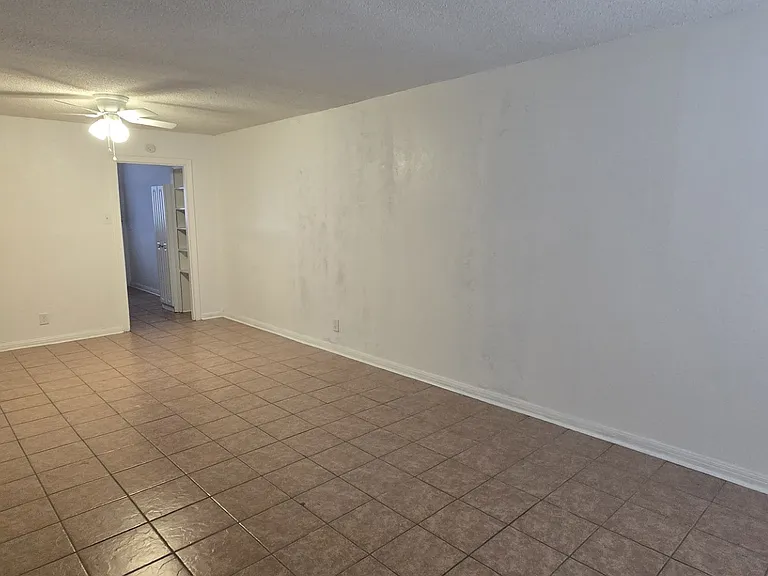 2715 Terrace (6)_01102025