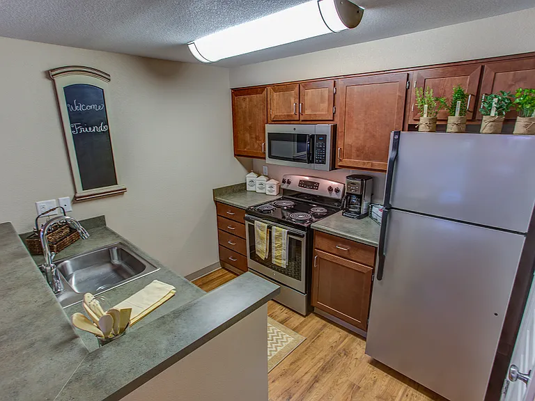 Commons at Avalon Park Apartments — Photo 20