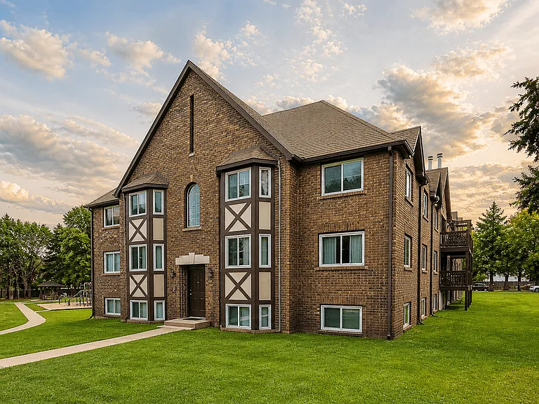 Candlewyck Apartments — Photo 30