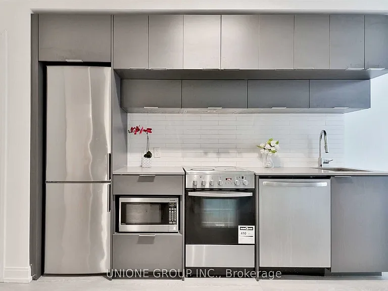 181 Dundas St E #502 — Photo 8