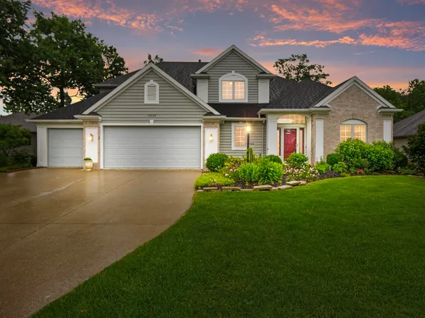 10330 Sona Marie Ct, Fort Wayne, IN 46825