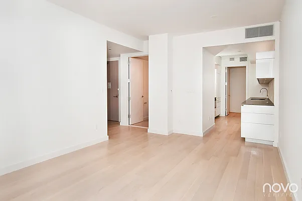 Rented by NOVO | media 70