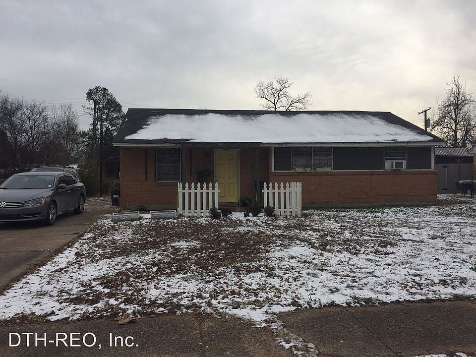 2nd image of 2508 North Gathings Drive