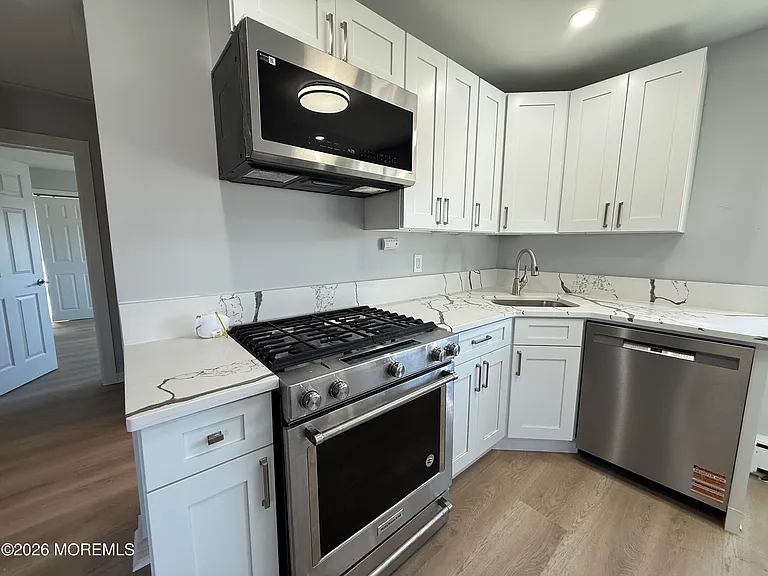 464 2nd Ave #2 — Photo 11