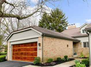 1102 Strathaven Ct E, Columbus, OH 43085