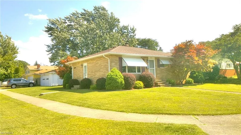 5301 Dartmouth Dr photo 1