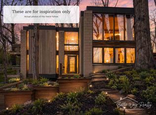2140 Glass Rd NE, Cedar Rapids, IA 52402
