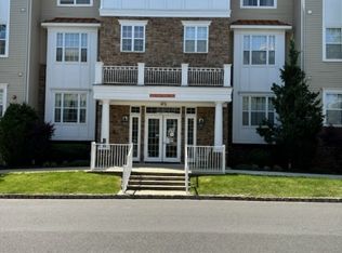 2306 Enclave Cir, Somerset, NJ 08873