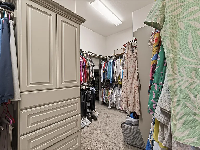 2515 Avon Gate Ct — Photo 44