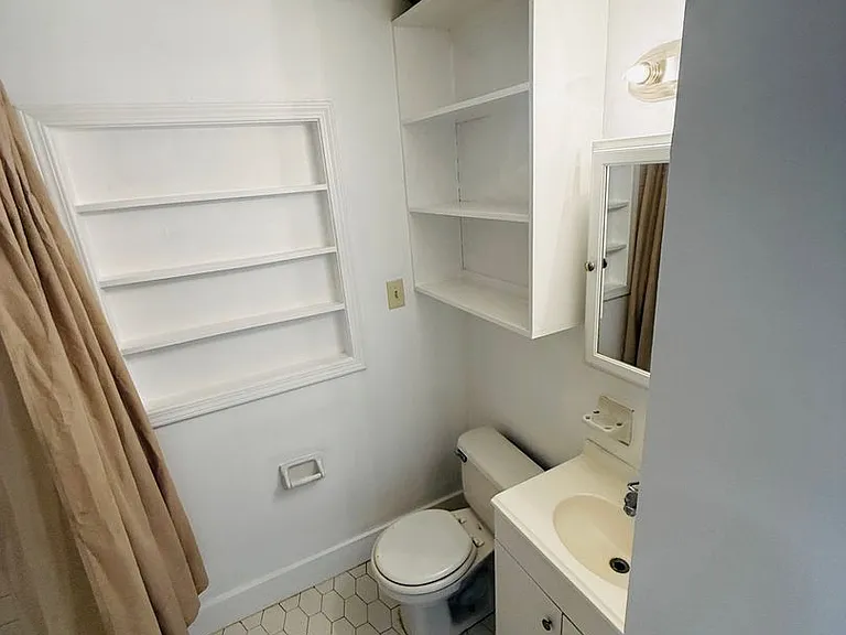 184 Mills Dr — Photo 12