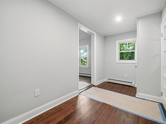4th image of 669 N Division Street