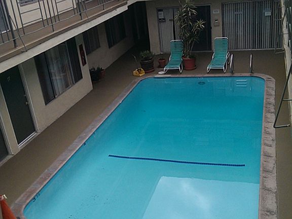 5th image of 14000 Cordary Ave APT 1