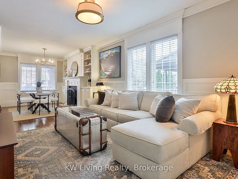 452 Davisville Ave — Photo 8