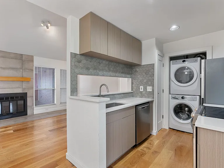 2520 Quarry Rd #306 — Photo 9