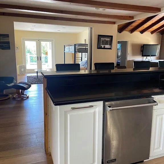 423 Crouch St — Photo 8