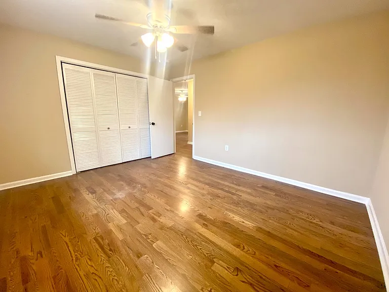 242 Cochran Rd — Photo 15
