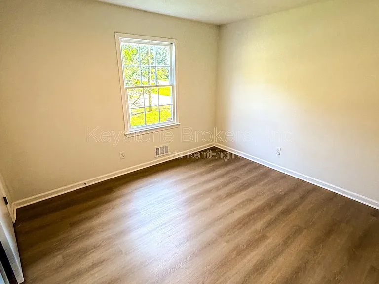 427 Birch Ln SE — Photo 8