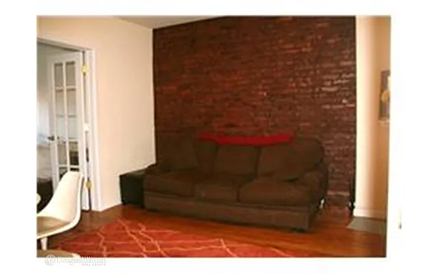 Rented by Douglas Elliman | media 17