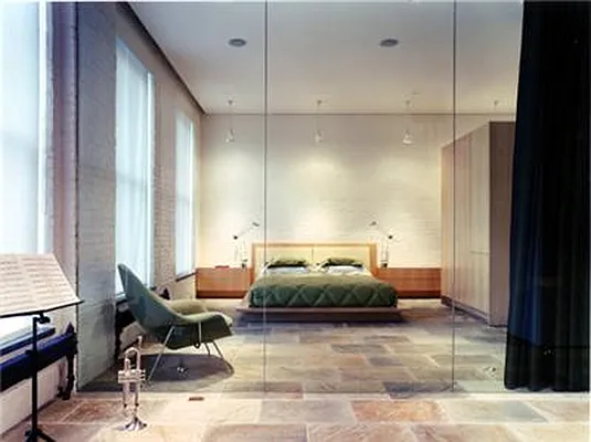 Sold by Luxe Group | media 19