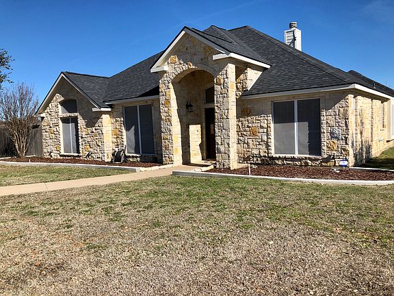 2nd image of 1401 Westwood Ct