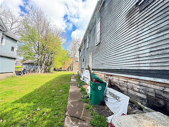 4th image of 1018 Cleveland Ave