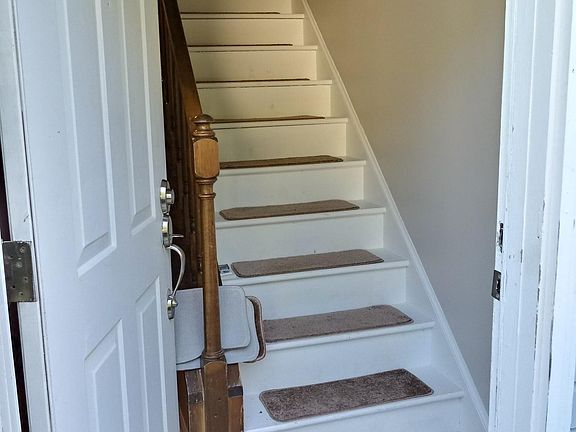 Entry stairs