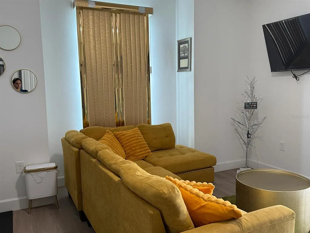 2 bed, 1.0 bath, 784 sqft, $1,500 — Photo 4
