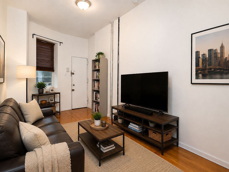 1st image of 522 E 11th St #1