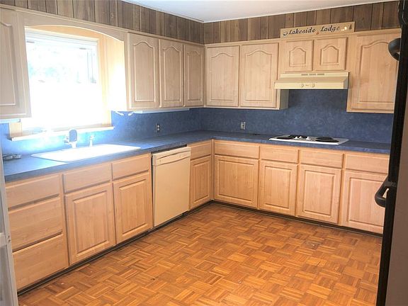5th image of 4109 Lakeshore Dr
