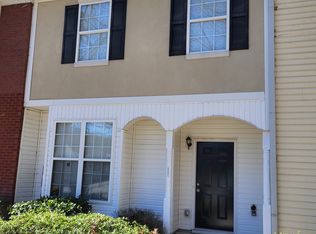 6091 Camden Forrest Ct, Riverdale, GA