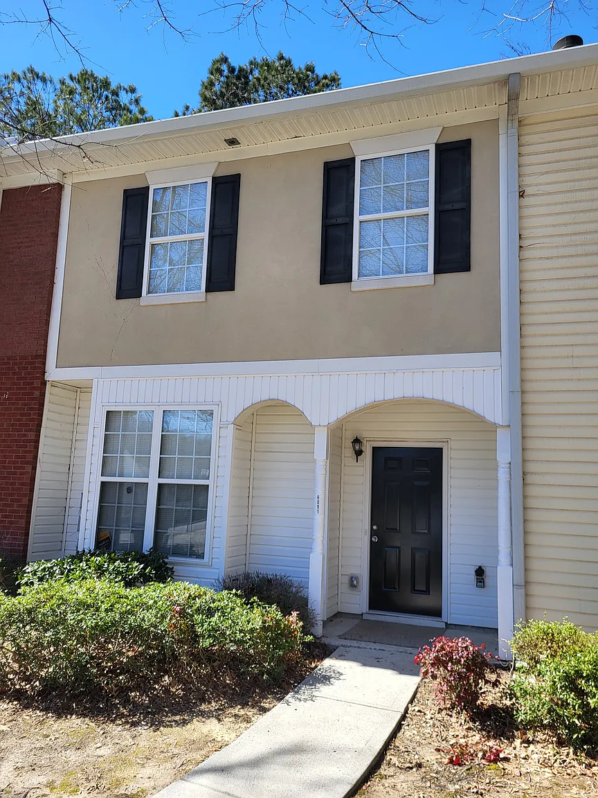 6091 Camden Forrest Ct photo 1