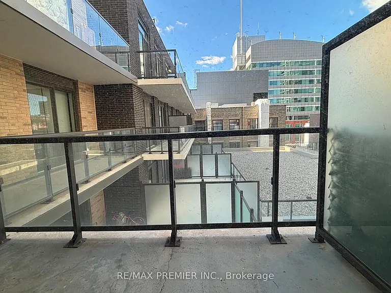 55 Duke St W #332 — Photo 6