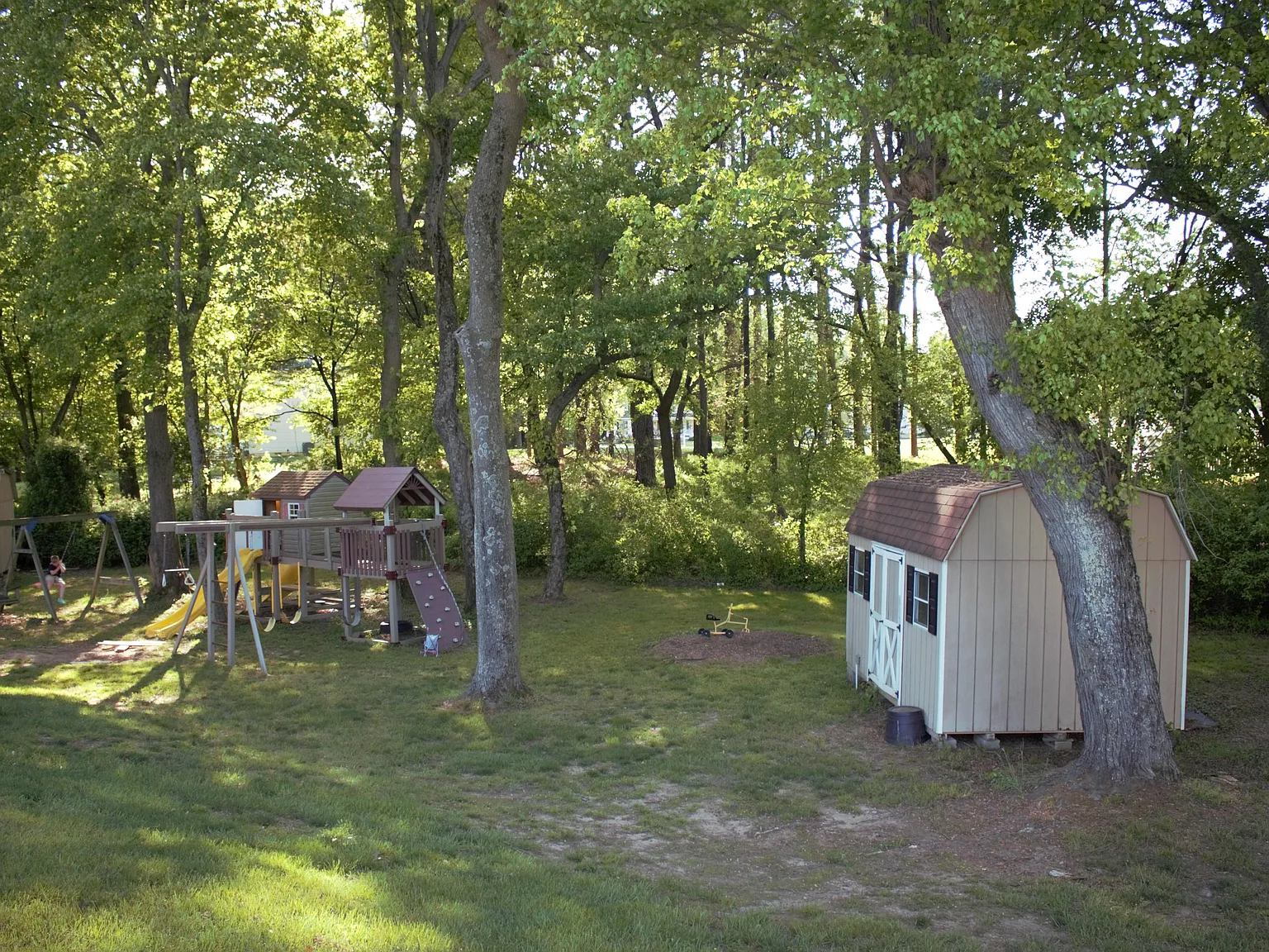 4 bed, 2.5 bath, 3472 sqft, $3,100 — Photo 4