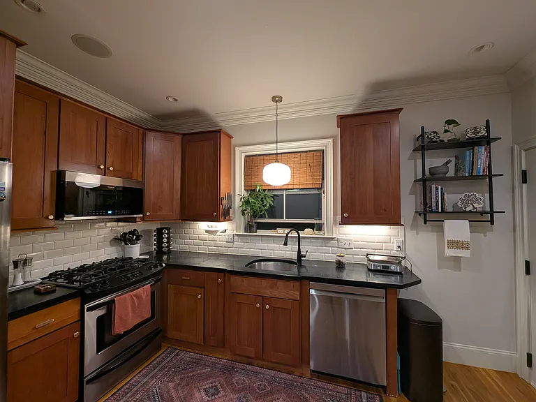 35 White Pl #2 — Photo 13