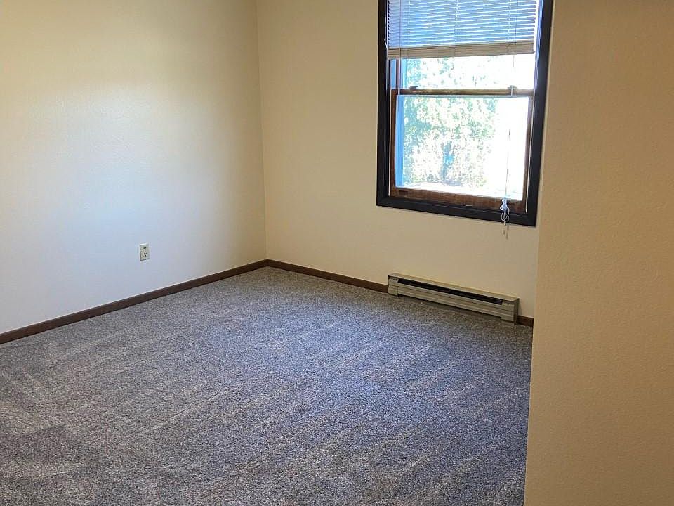 305 Micheels Lane 305 Micheels Ln Menomonie, WI Zillow Apartments