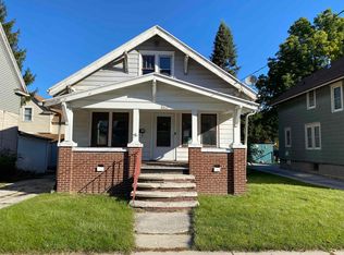1618 Marshall St, Manitowoc, WI 54220