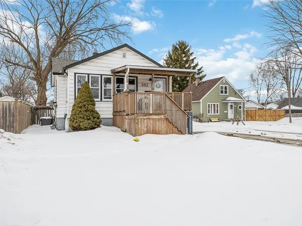993 Murphy Rd, Sarnia, ON N7S 2Y3